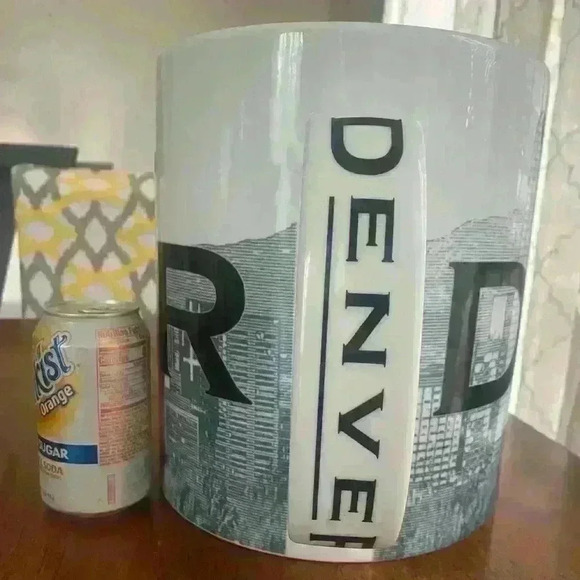 Starbucks Giant Extremely Limited Series 2.5 Gallon Denver Skyline Serie… - Picture 2 of 13